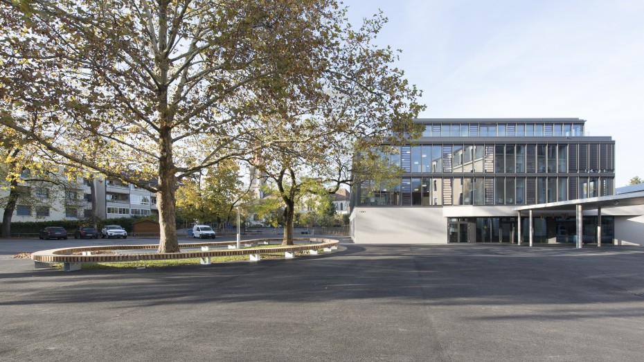 Institut International de Lancy II